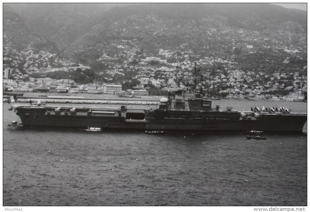 21-12-1979-ARCHIVE MILITAIRE REPORTAGE PHOTOGRAPHIQUE PHOTO PORTE-AVION"FOCH"MER-MANOEUVRE-APPONTAGE>AVION CHASSE MARINE - Boats