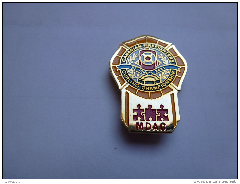 Superbe Broche ( No Pin's ) , Canadian Firefighters , Curling Championship , St John's , Pompiers - Brandweerman