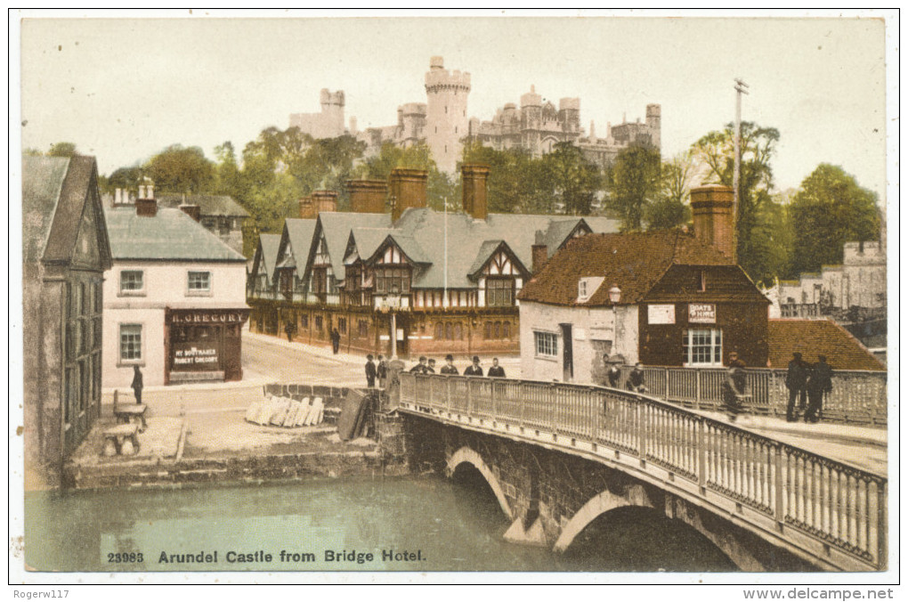 Arundel Castle From Bridge Hotel - Arundel