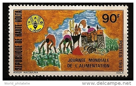 Haute Volta 1981 N° 557 ** Alimentation, FAO, Agriculture, Tracteur, Plantation, Maïs, Coton, Riz, Charrue à Disque - Alto Volta (1958-1984)