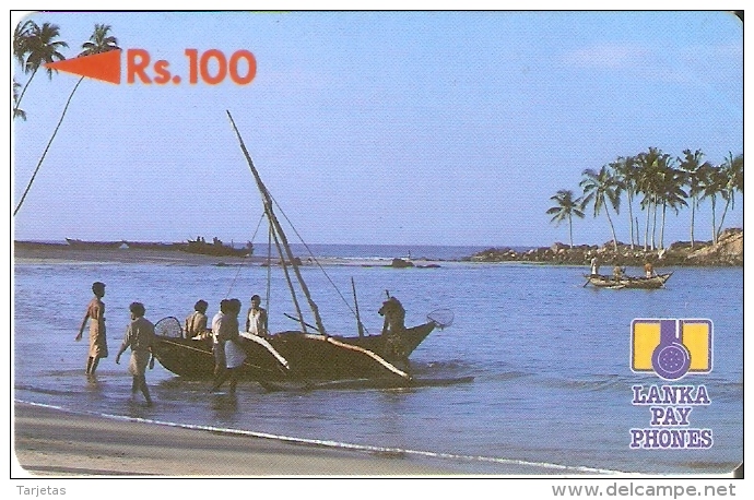 TARJETA DE SRY LANKA DE Rs.100 DE UNOS PESCADORES CON LA BARCA (2SRLB) - Sri Lanka (Ceilán)