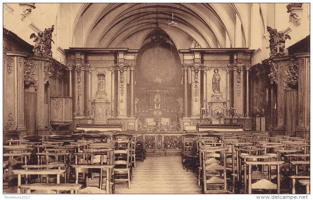 BOIS-SEIGNEUR-ISAAC :  Intérieur De La Chapelle - Eigenbrakel