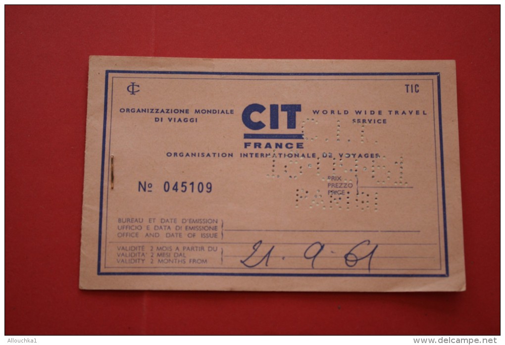 RARE SNCF SOCIETE NATIONALE CHEMIN DE FER FRANCAIS TICKET BILLET TITRE TRANSPORT PERFORE Bigliettto PARIS/MARSEILLE - Europe