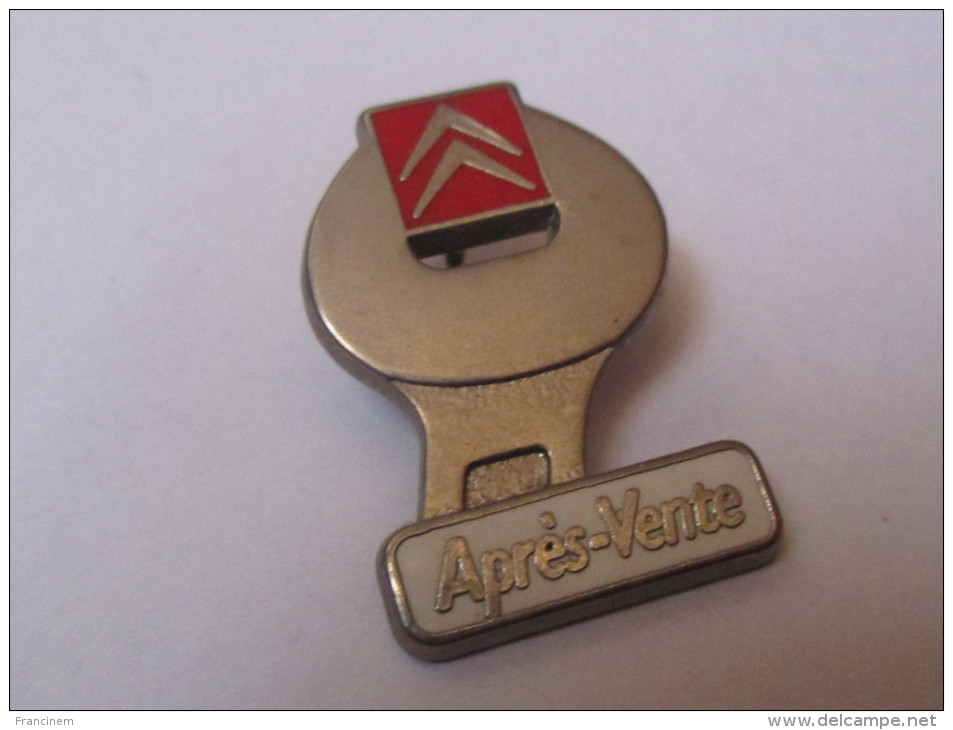 Pin's Voiture / Citroen Après Vente (signé AMC) - Citroën