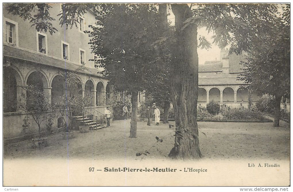 58 SAINT PIERRE LE MOUTIER  L'HOSPICE MEDECINE   CARTE N'AYANT  PAS VOYAGE - Saint Pierre Le Moutier