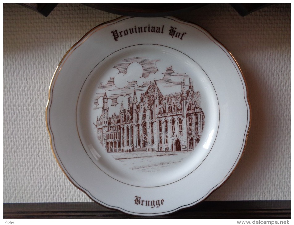 6 Unieke Borden Magvam Porselein Van BRUGGE Te IEPER (assiette) - Other & Unclassified