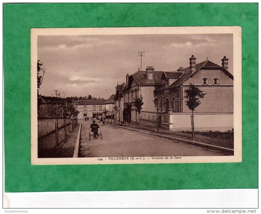 Villemeux-sur-Eure Avenue De La Gare (tricycle) - Villemeux-sur-Eure