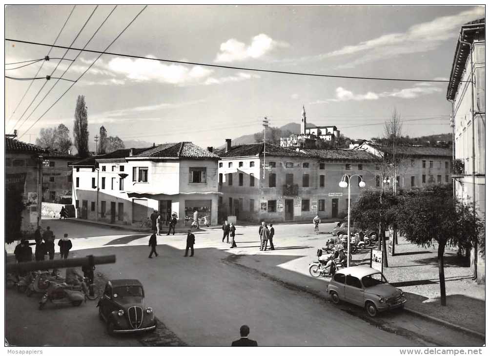 Zugliano - Piazzale Municipio              ( 2 Scans ) - Autres & Non Classés