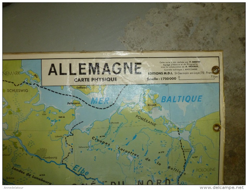 ALLEMAGNE     Carte Géographique  Physique, Politique Et Industrielle , Recto-verso Plastifiée Dimension 124 Cm X 90 Cm - Cartes Géographiques