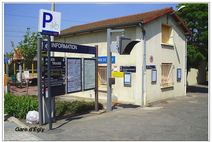Gare D'Égly , Département De L'Essonne - Une Photo Reproduit Carte Postale  10x15 Cm. - Gares - Sans Trains