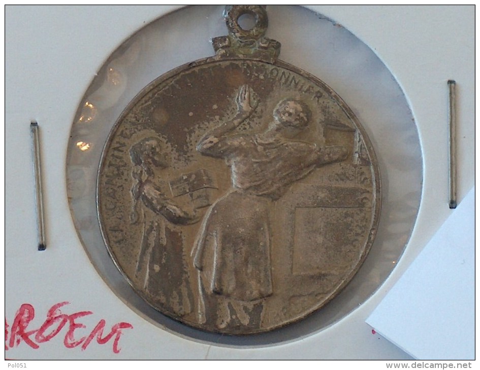 MEDAILLE LA CANTINE DU SOLDAT PRISONNIER 1914-1915 SILVER ARGENT - Autres & Non Classés