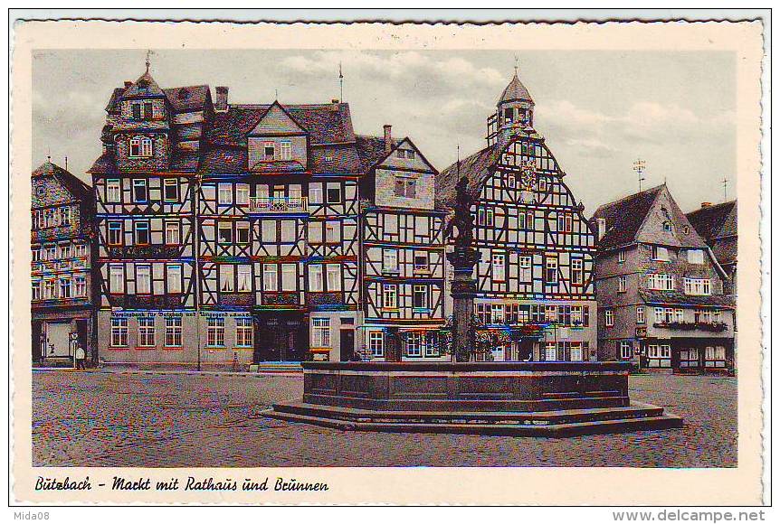 BÜTZBACH . MARKT MIT RATHAÜS UND BRÜNNEN - Butzbach