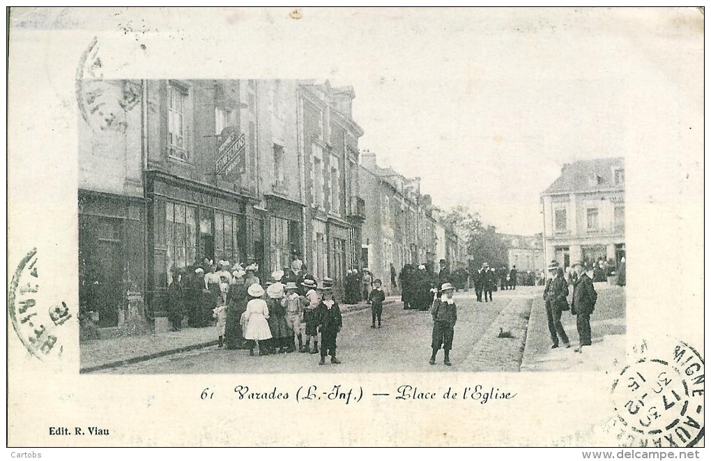 44 VARADES  Place De L´Eglise (très Animée) - Varades