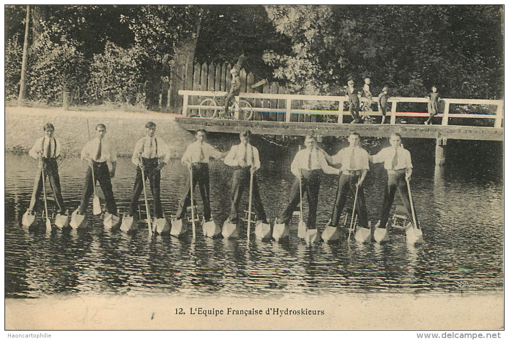 L'equipe Française D'hydroskieurs - Swimming
