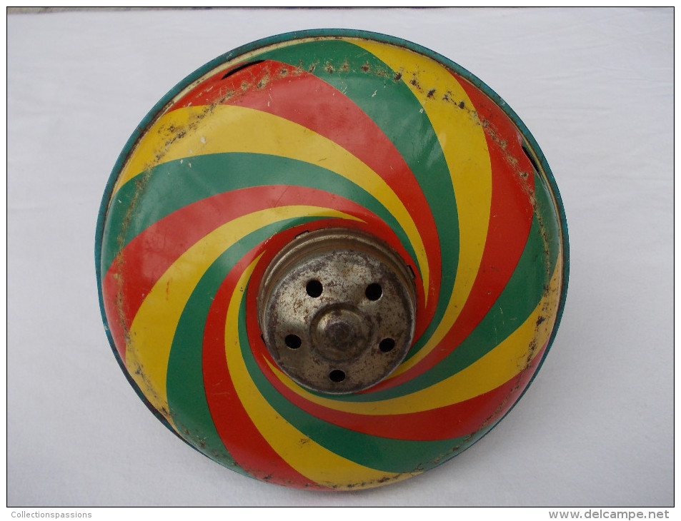 Ancienne Toupie Décorée Sur Le Thème Du Cirque - - Jouets Anciens