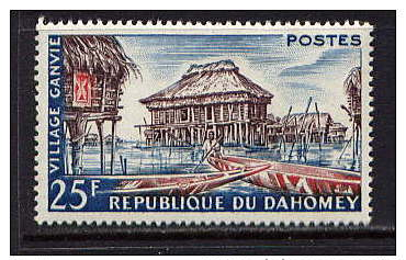 DAHOMEY.  - N° 155** - VILLAGE GANVIE - Benin - Dahomey (1960-...)