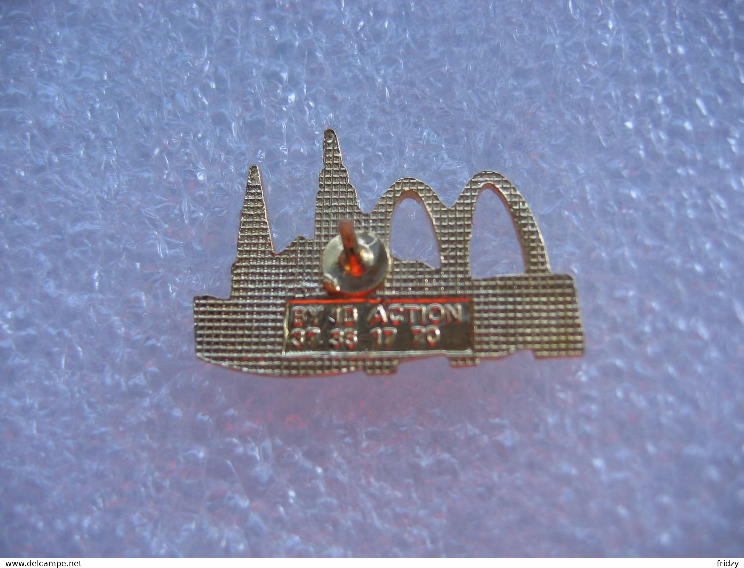 Pin's Du Mac Donald's De La Ville De CHARTRES - McDonald's