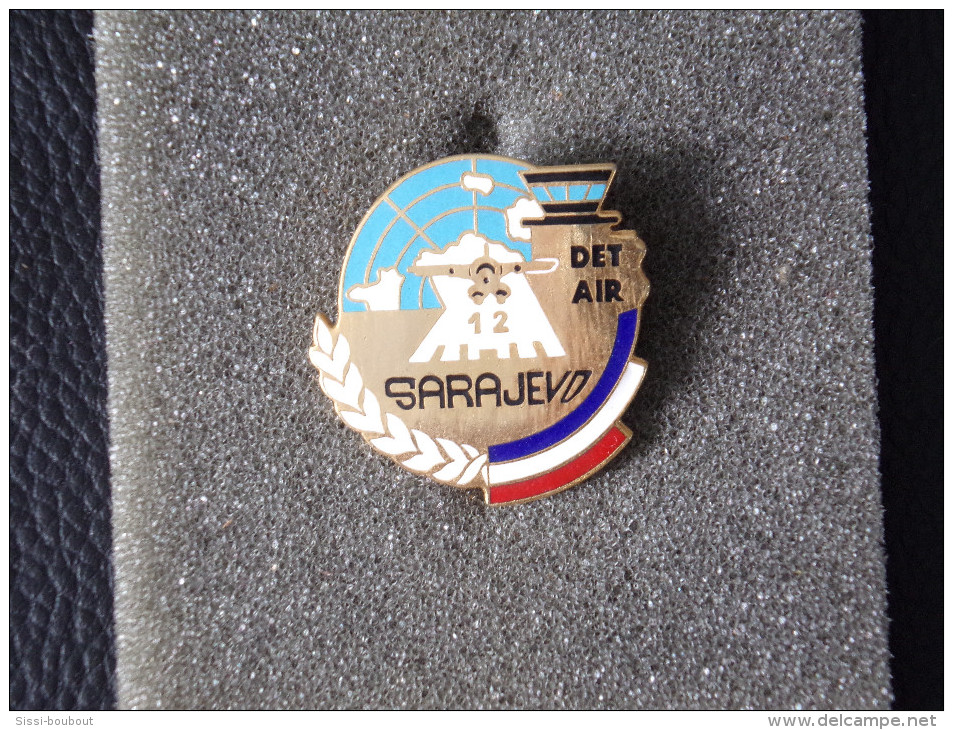 Insignes Militaire "SARAJEVO - 12 DET AIR " -  Military Badges - RARE - Armée De Terre