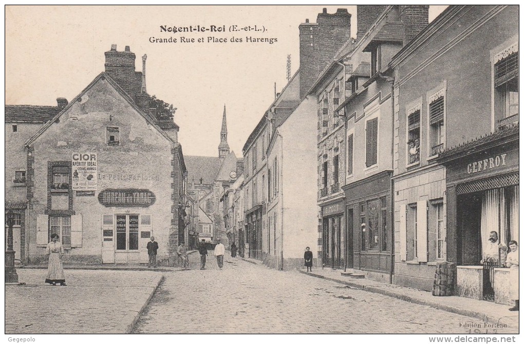 NOGENT LE ROI -  Grande Rue Et Place Des Harengs - Nogent Le Roi