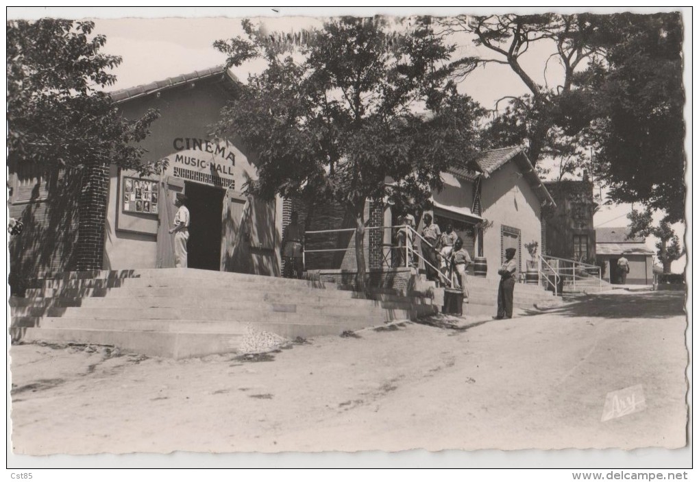 Lot De 10 Cartes Postales De Toute La France - Autres & Non Classés