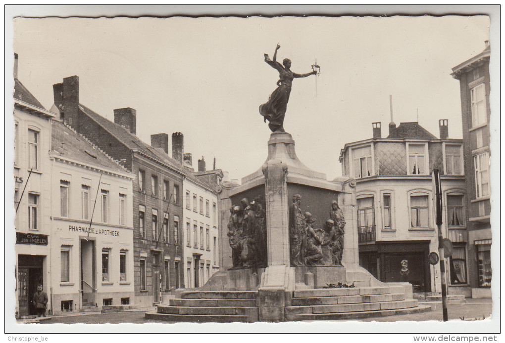 Turnhout, Standbeeld Der Gesneuvelde Soldaten (pk23267) - Turnhout