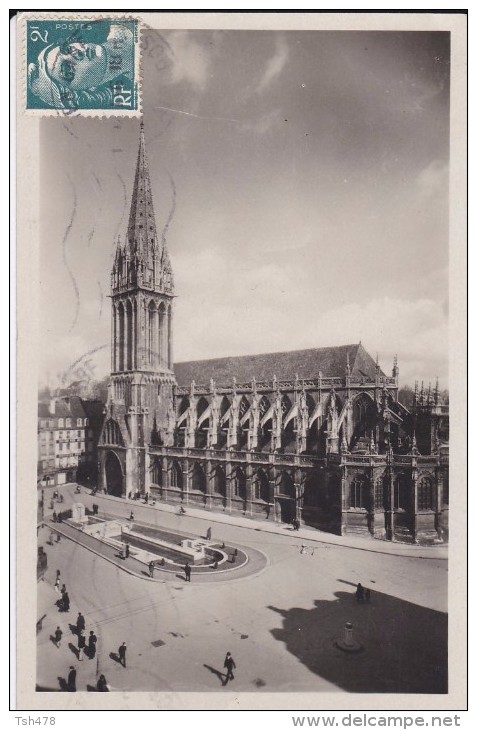 14----CAEN---l'église Saint Pierre Et La Place Saint Pierre---voir 2 Scans - Caen