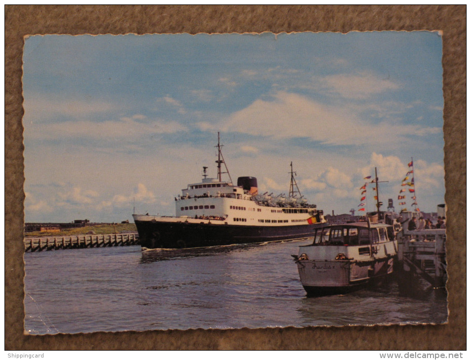 SEALINK OSTEND-DOVER FERRY LEAVING OOSTENDE - Ferries