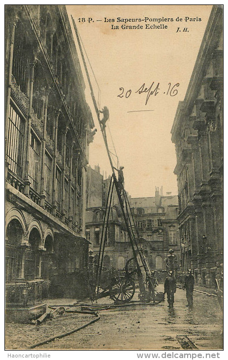 Paris : Les Pompiers - Sapeurs-Pompiers