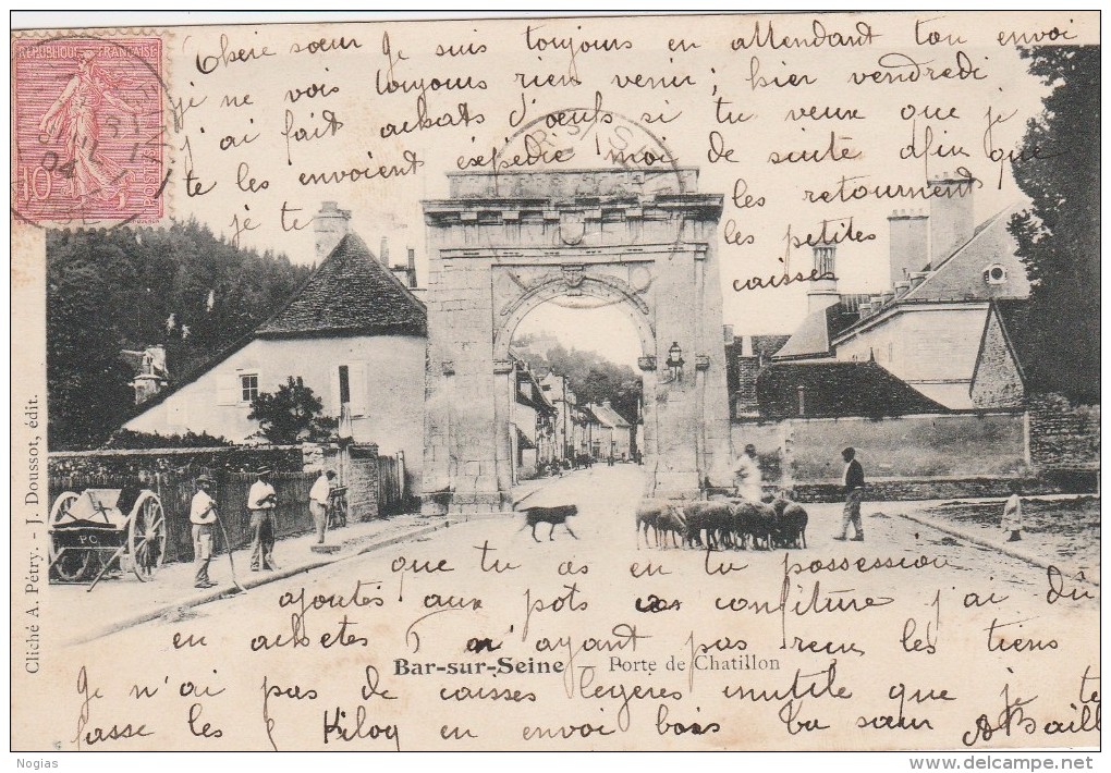 BAR SUR SEINE - LA PORTE DE CHATILLON - BELLE CARTE TRES ANIMEE - TROUPEAU DE MOUTONS - - Bar-sur-Seine