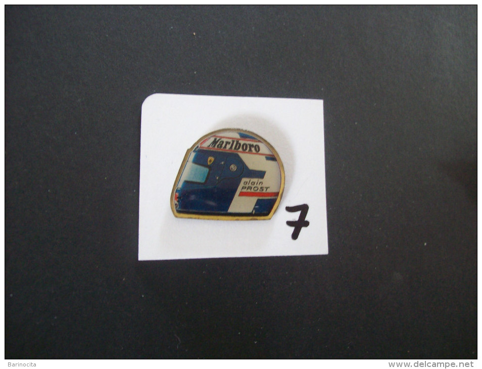 PIN´S -  " F1 " Casque  Alain Prost  -   Voir Photo ( 7 ) - F1