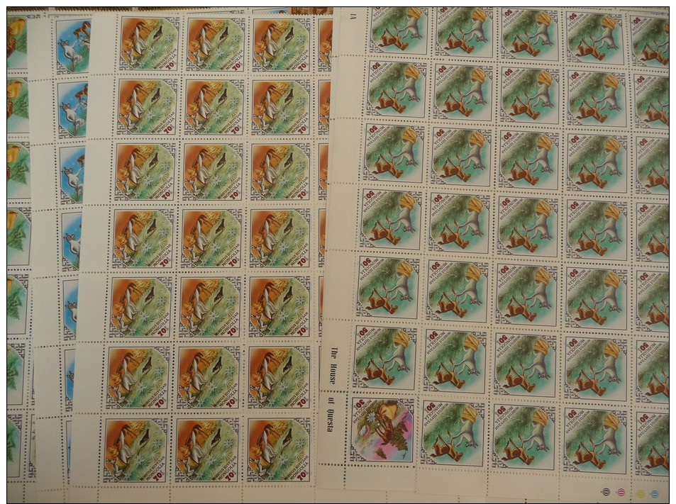 CEL765 - SUPERBE LOT DE 8000 TIMBRES NEUFS - TOUS PAYS - Vrac (min 1000 Timbres)