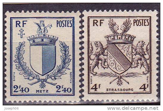 FRANCE    1945  Y.T. N° 734  735  NEUF** - 1941-66 Armoiries Et Blasons