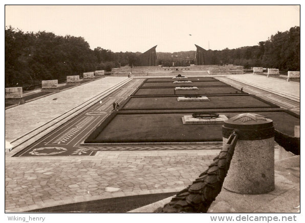 Berlin Treptow - S/w Sowjetisches Ehrenmal 4 - Treptow