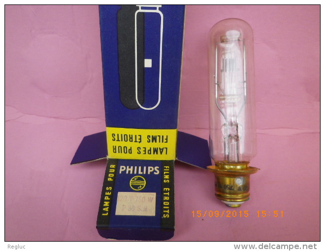 RARE LAMPE DE PROJECTION POUR FILM ETROIT - PHILIPS - 120 V 750 W - P 39 S.H 307 - FOND DE MAGASIN - NEUVE - TESTEE - - Projecteurs