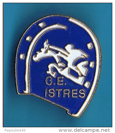 PIN'S //   ** C. E. ** ISTRES ** CENTRE EQUESTRE ** - Wasserball