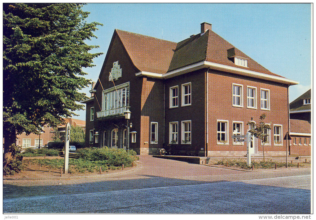 Essen Gemeentehuis  2 - Essen