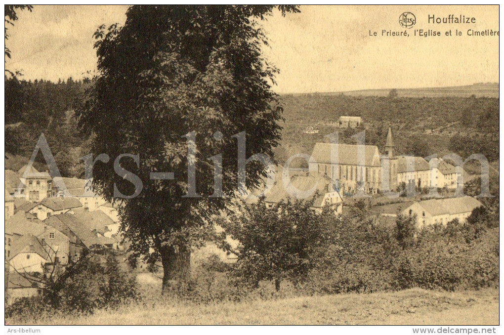 Postkaart / Post Card / Carte Postale / Houffalize / Le Prieuré, L'Eglise Et Le Cimetière - Houffalize