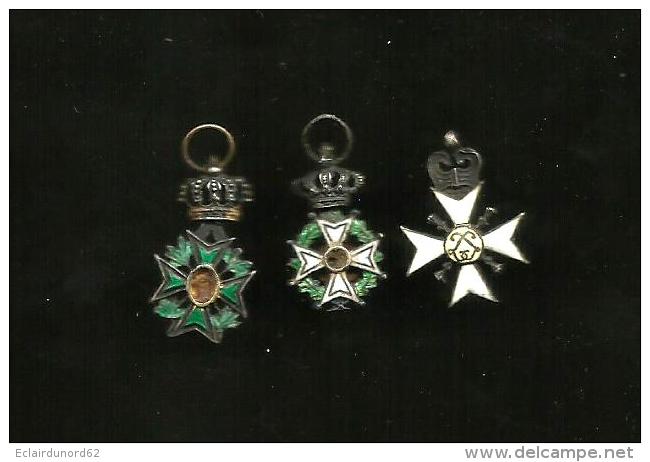 LOT DE 3 REDUCTIONS DE MEDAILLE MILITAIRE - Autres & Non Classés