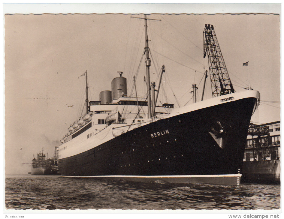 AK Schiff "MS Berlin" Am Columbuskai In Bremerhaven, Norddeutscher Lloyd, Ca. 1955 - Dampfer