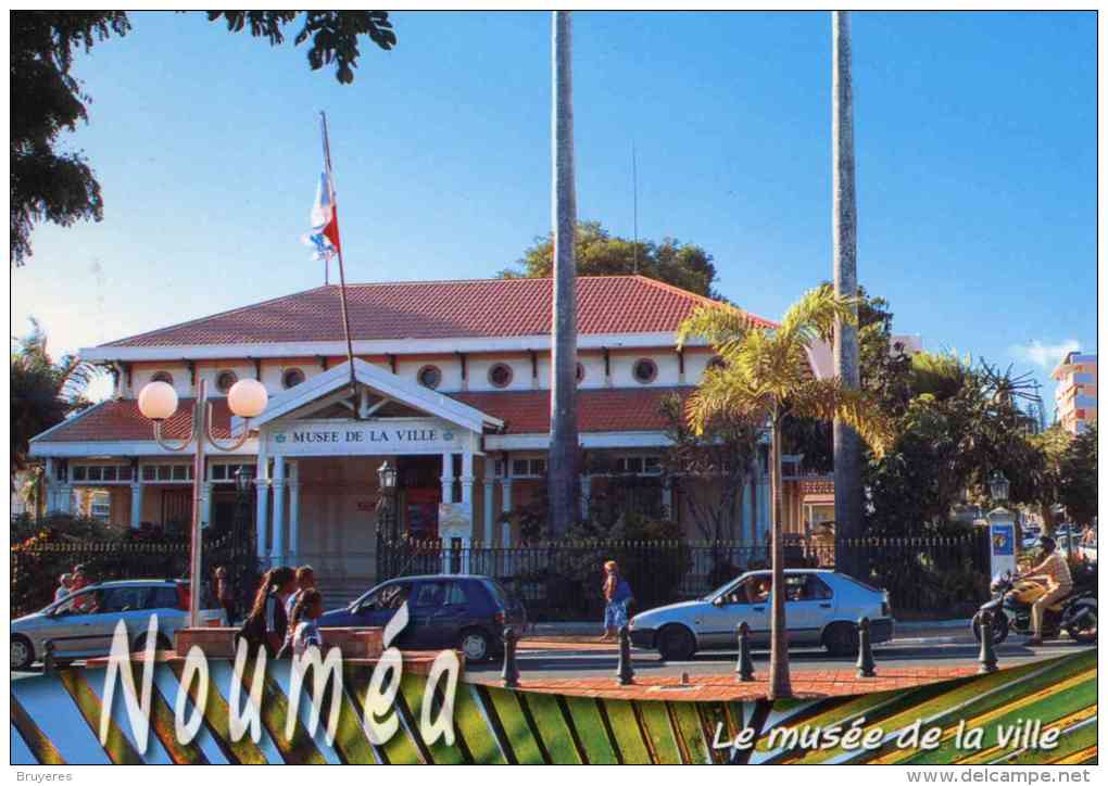 Entier Postal De 2004 Sur CP Avec Timbre "Armoiries De Nouméa" Et  Illust. "Nouméa : Le Musée De La Ville" - Postwaardestukken