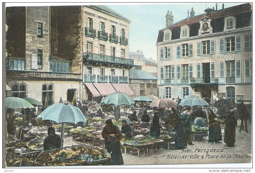 PERIGUEUX - Hôtel De Ville & Place De La Mairie - Périgueux