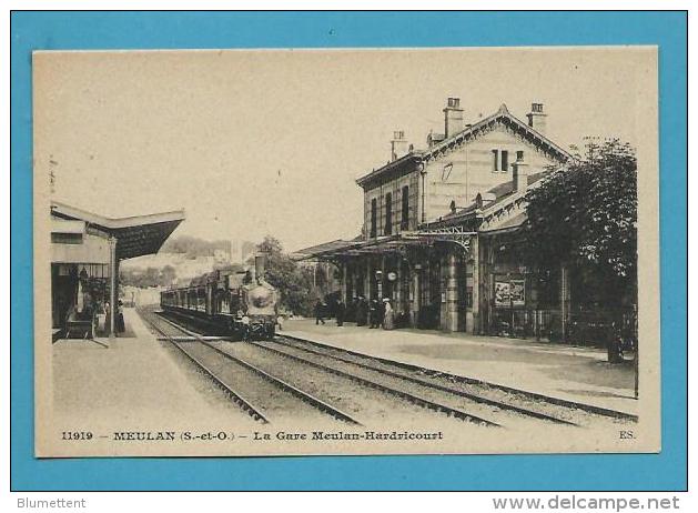 CPA 11919 Chemin De Fer Cheminots Cheminots Arrivée Du Train En Gare De MEULAN-HARDRICOURT 78 - Meulan
