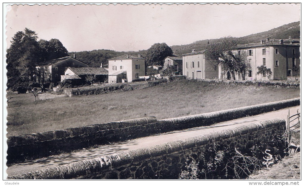 France:30 .gard .colognac ."entrée Du Village" - Autres & Non Classés