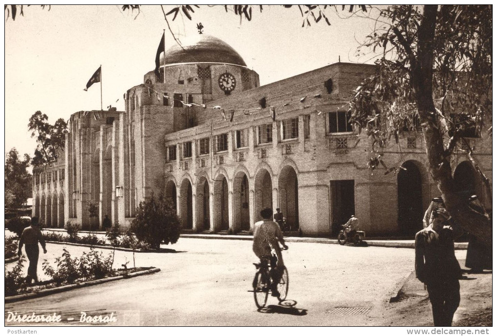 ÄLTERE POSTKARTE BASRAH POST DIRECTORATE BASRA IRAK Iraq Flag Bike Rad Radfahrer Cpa Postcard AK Ansichtskarte - Iraq