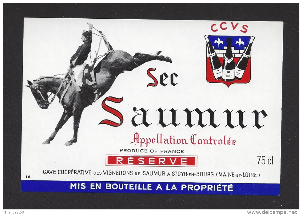 Etiquette  De Vin Saumur Sec 75 Cl  - Thème Chevaux Ecole De Cavalerie-Coop. Des Vignerons à Saint Cyr En Bourg   (49) - Chevaux