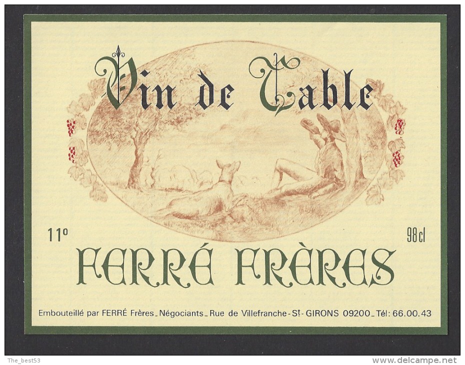 Etiquette De Vin De Table  -  Thème Chien  -  Férré Frères  à  Saint Girons (09)  -  11% - Hunde