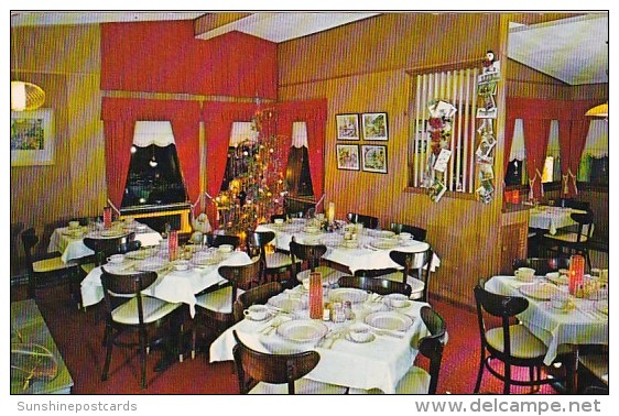 Missoury Branson Dining Room Interior Chef Tetarts French Restaurant - Branson