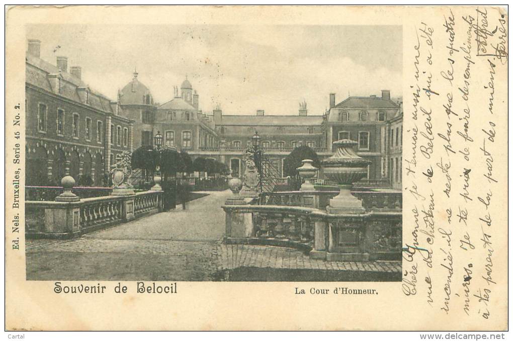 Souvenir De BELOEIL - La Cour D'Honneur - Beloeil