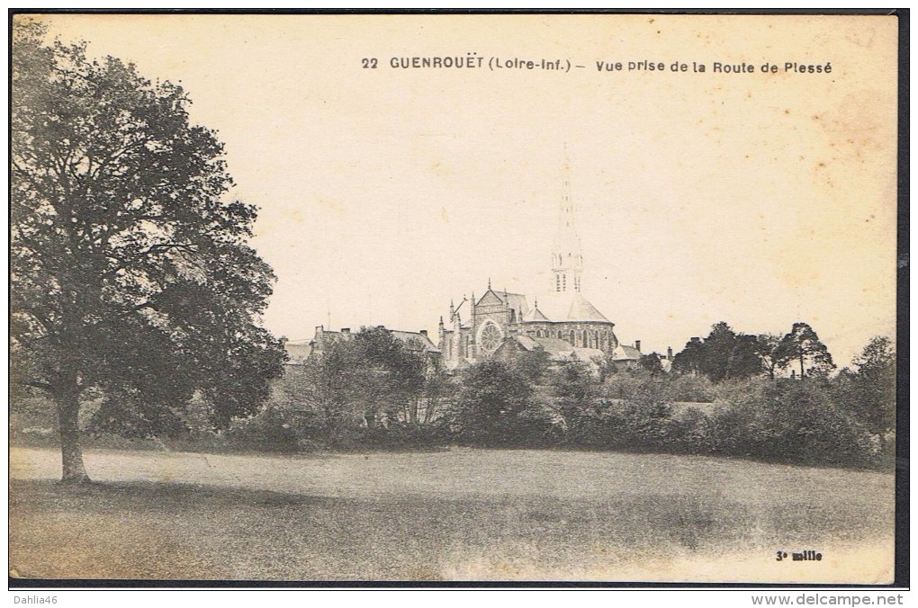 Cpa 44 - GUENROUET - Vue Prise De La Route De Plessé, Vue Générale, église - Guenrouet