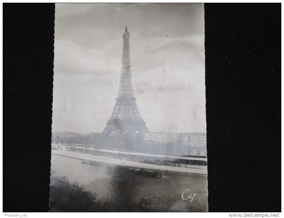 FRANCE - Vignette De La Tour Eiffel Sur Cp En 1945 -  Aff. Plaisant - à Voir - Lot P9921 - Tourisme (Vignettes)